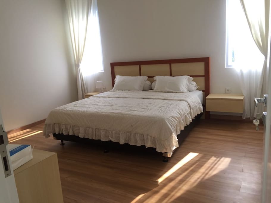 1 200x200 bed