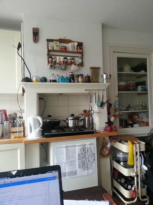 Cute kitchen space right?