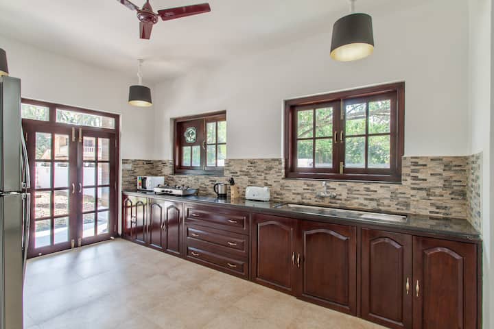 Villa with fully equipped Kitchen