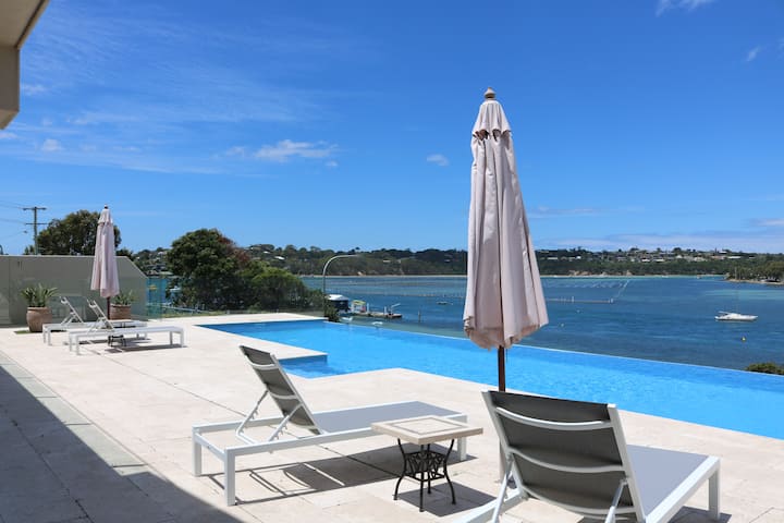 Sybella - 6 bedroom with a pool