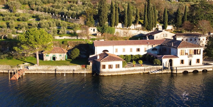 Relax on Lake Iseo