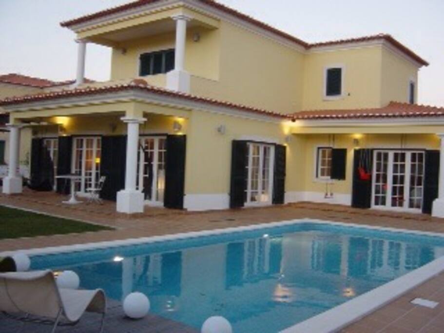 Luxury Villa with Heat Swimming Pool on Golfe Resort by Atlantic Coast