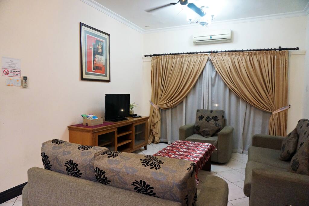 8-Pax unit with 6 beds