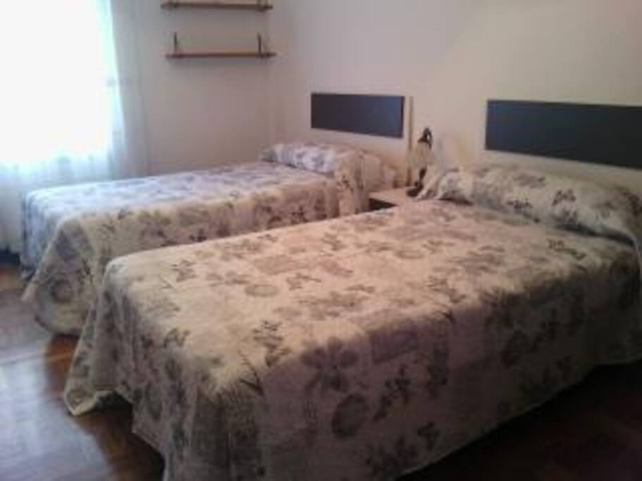 APARTAMENTO-DORMITORIO- AVENIDA DE LA PZA-58-60.