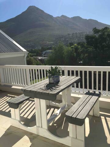 Chapman’s Peak, Noordhoek rural villa gallery image 3