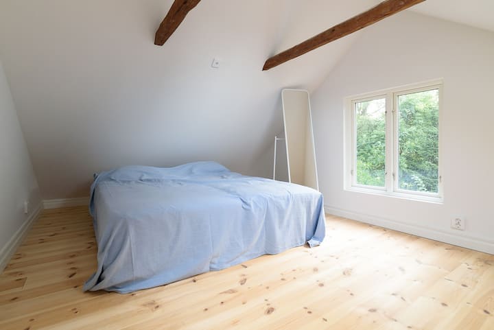 ห้องนอนใหญ่ชั้น 1