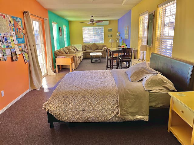 Private Guest Studio Safe and Quiet Neighborhood