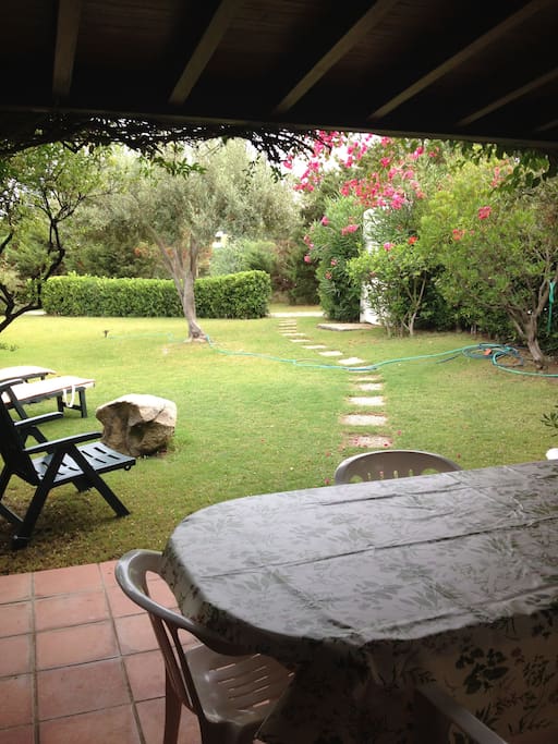 Patio vista giardino fronte
