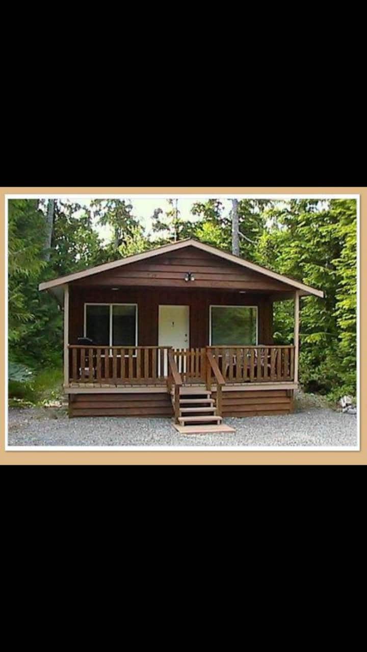 COASTAL COTTAGE 2 Cabins for Rent in Ucluelet, British Columbia