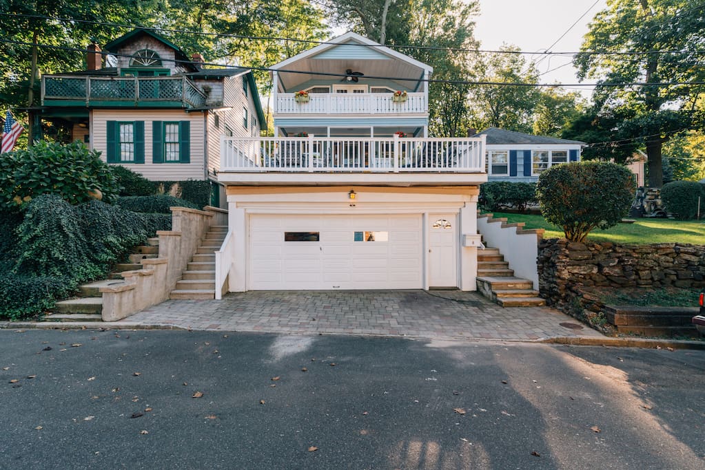 Street view - you can see the front deck above the garage