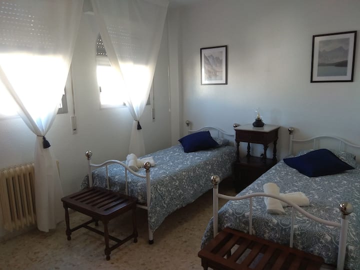 Dhomë gjumi 2