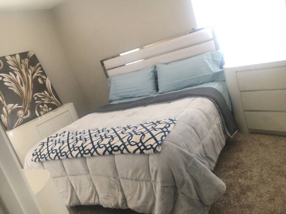 King size bed, very comfortable