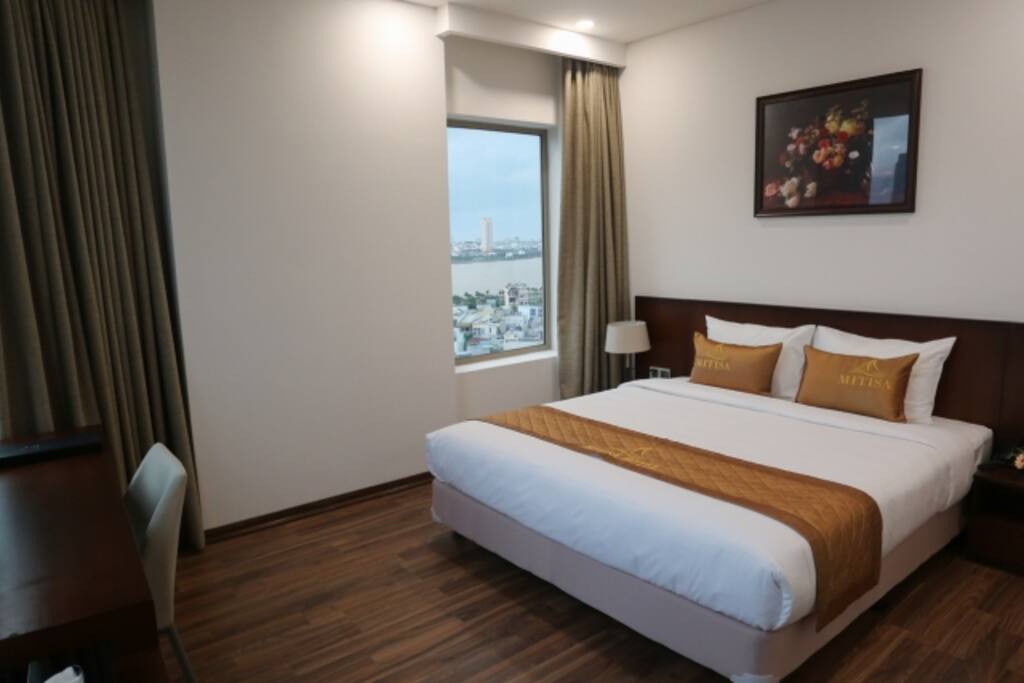 DELUXE RIVER VIEW DOUBLE