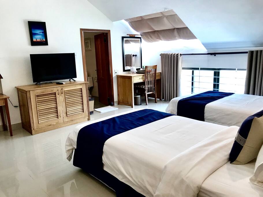 01 twin room