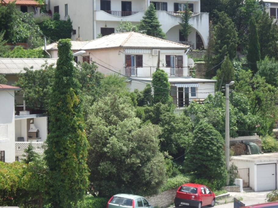 Pogled na kuću