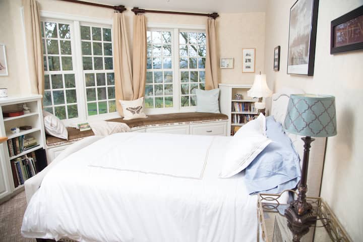 غرفة النوم رقم3 - سرير كبير ومناظر خلابة