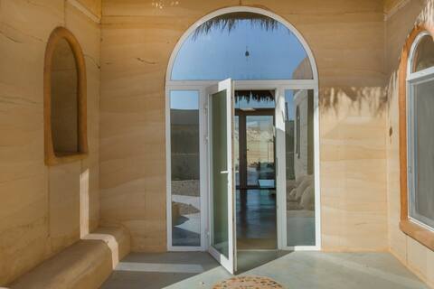 Villa Adama