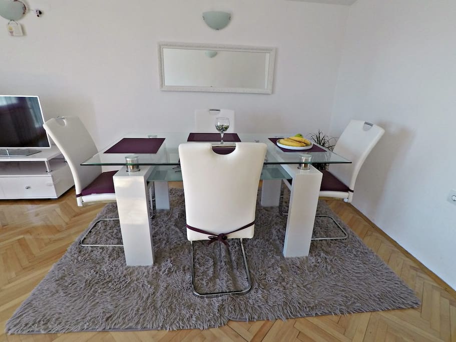 new modern table