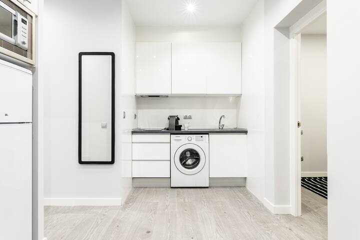 Waou Gran Via IV – Alquiler Corta Duración gallery image 5