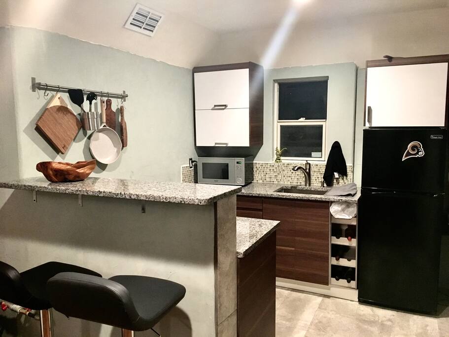Fully functional kitchen with breakfast nook
