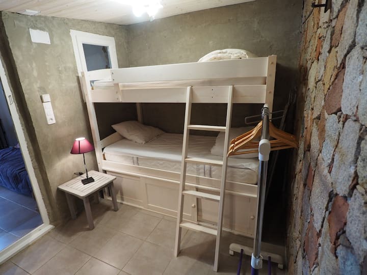 غرفة النوم 2