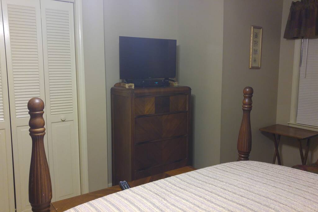 32 inch TV