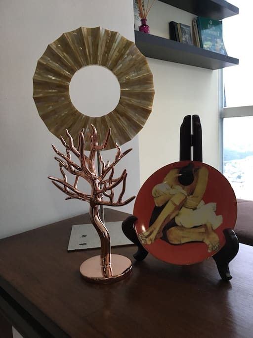 Modern Filipina themed apartment.