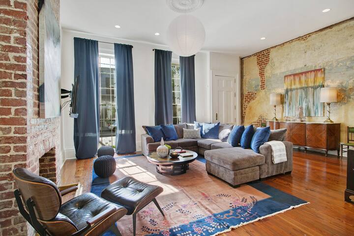 The Queen of Magazine 5 bd Lower Garden w/parking gallery image 2