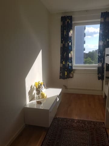 Airbnb Jarfalla Holiday Rentals Places To Stay Stockholms