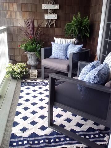 New Memories on your Private Rooftop in Watch Hill gallery image 3