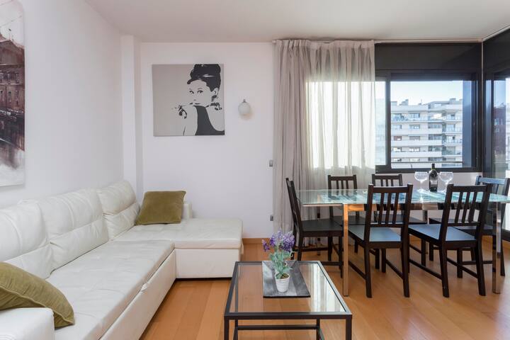 1217 – Forum Diagonal Apartment gallery image 4