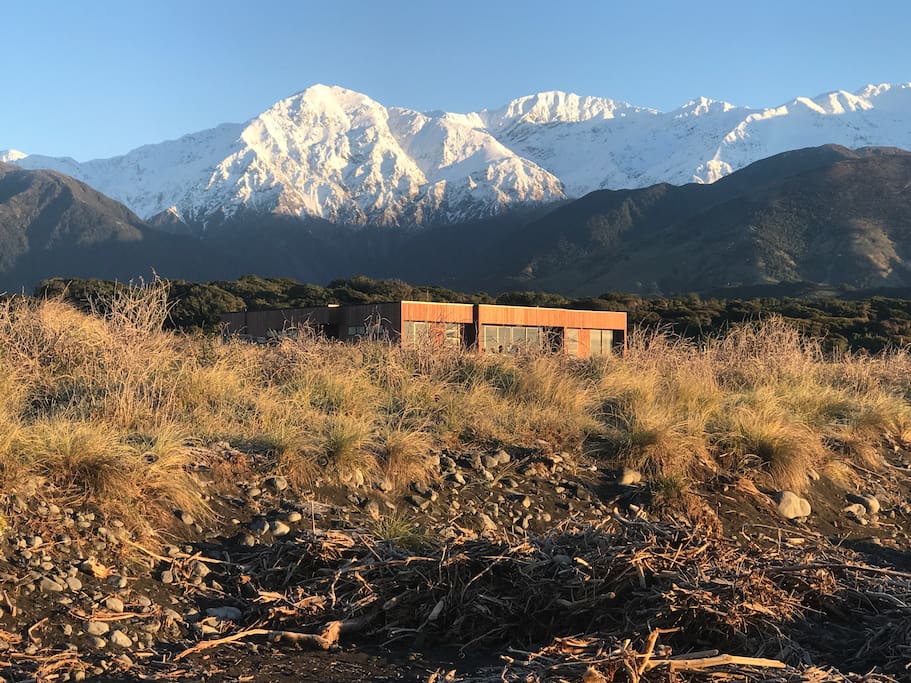 The house from the beach