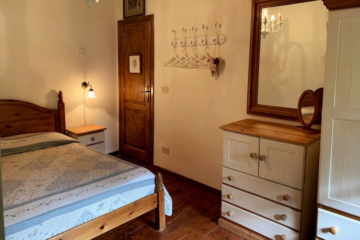 Викендичка во Трамонто - двокреветна соба бр. 2 - сопствена бања.