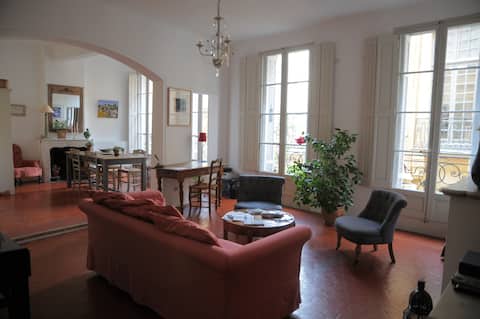 Propriété Airbnb réussie: In the historical center of Aix à Aix En Provence