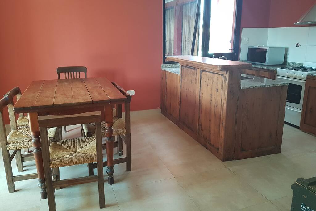 Cocina- comedor.