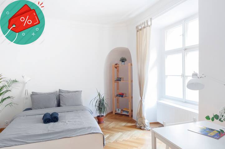 e-Old Town  bedroom with private bathroom