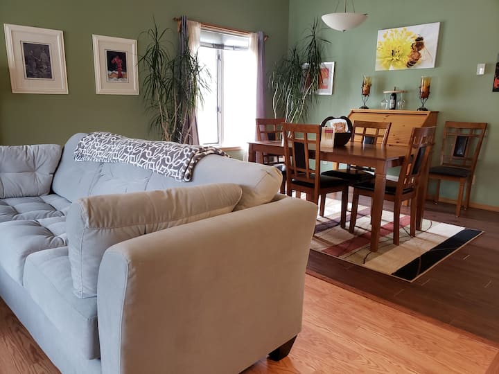 リビングとダイニングルーム