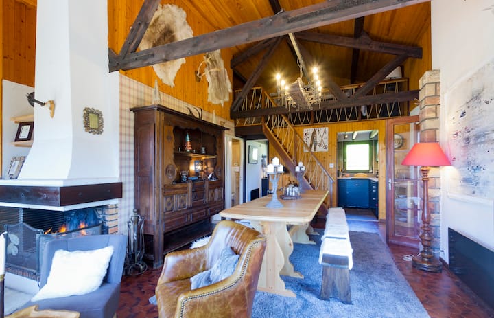 נופים אחרים של הסלון 