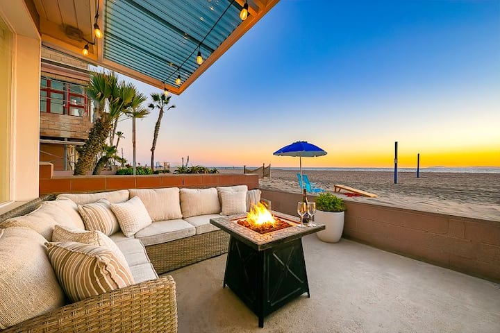 Relaxing place to watch the ever-changing colors of the western sunsets.