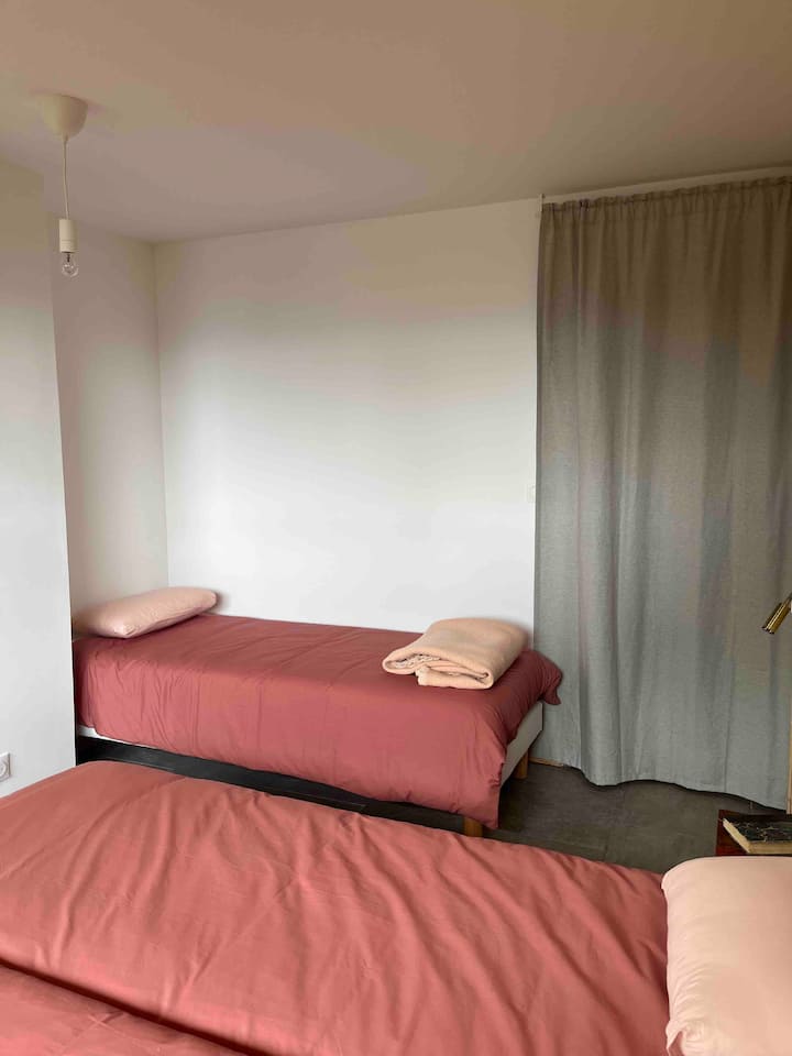 საძინებელი 1