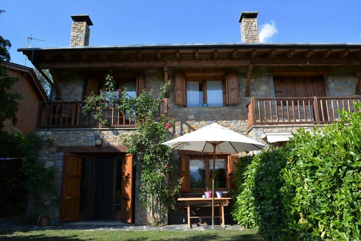 BUHARDILLA CON BAÑO PRIVADO EN GER DE CERDANYA
