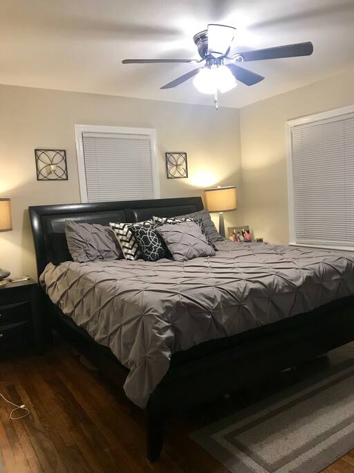 Bedroom 1- King bed