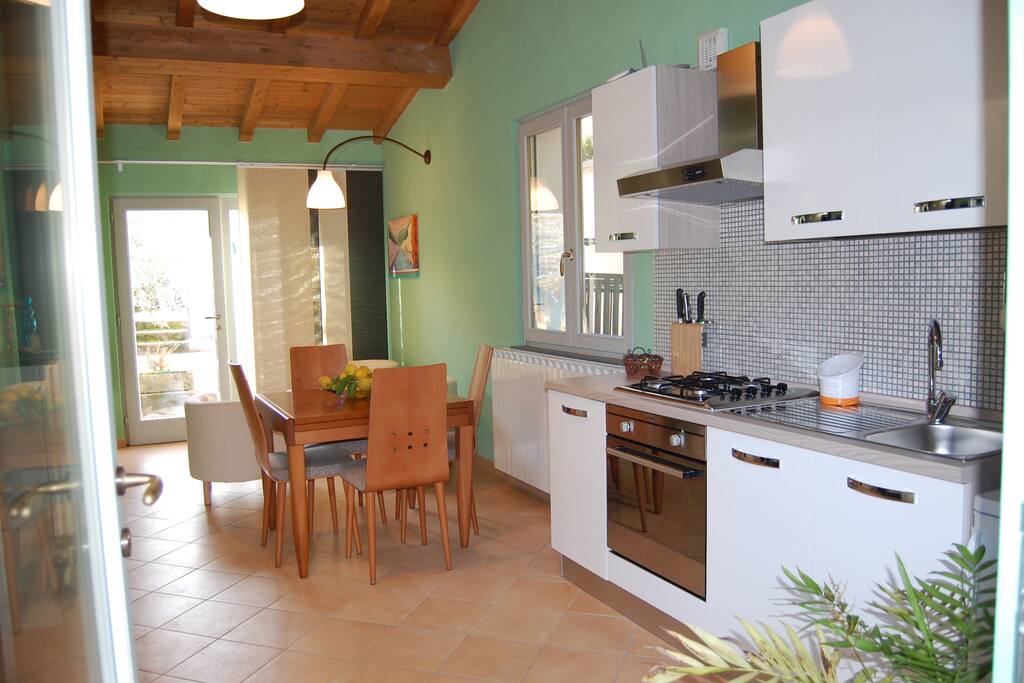 Kitchen and dining area.