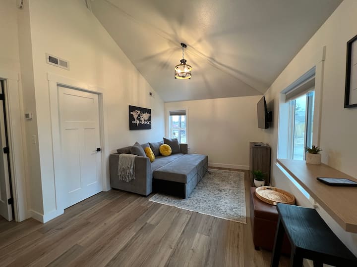 Cute As A Button - Home In The Heights - Peoria, IL