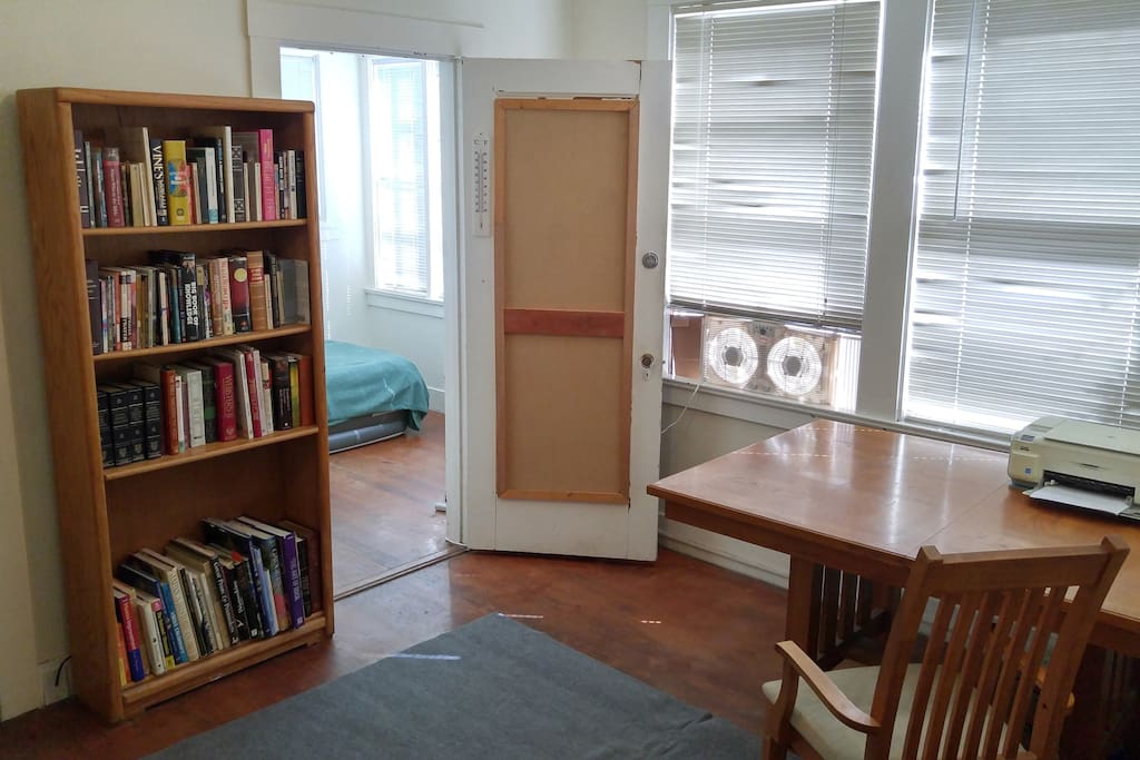 Sitting Room with Desk, WiFi & Printer