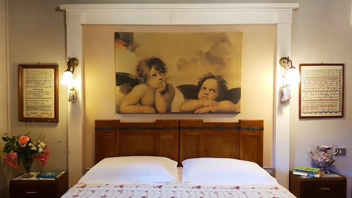 CASA MICHELANGELO in VILLA CAFAGGIOLO. 卧室1 ：双人床+单人床