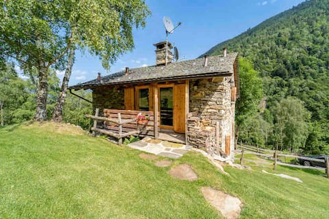 Airbnb con migliori performance: Carulina 3 Apartments a Sondrio