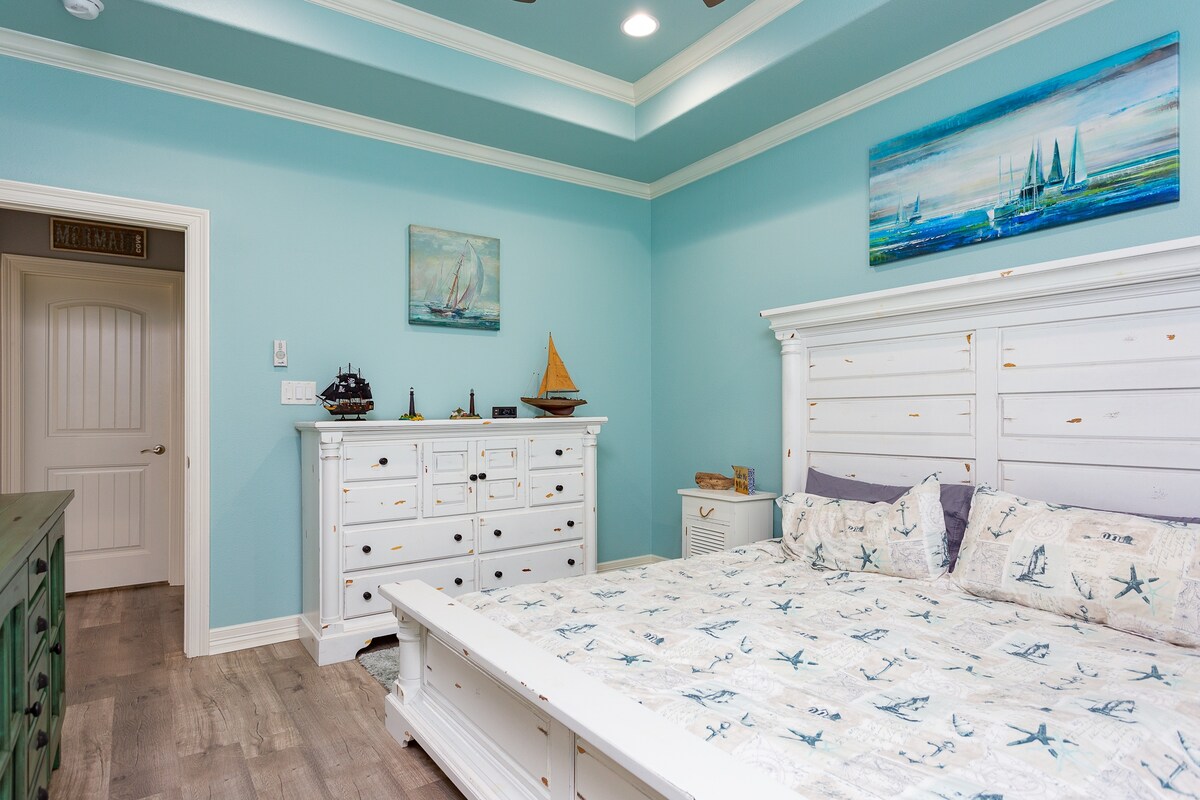 Veľká manželská posteľ Masters Quarters s nastaviteľným číslom na spanie 