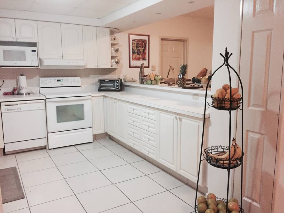 Full Kitchen