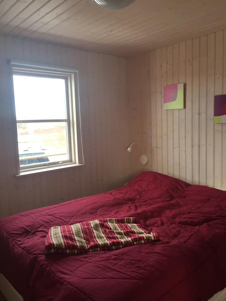 Schlafzimmer Nr. 2 (Erdgeschoss)